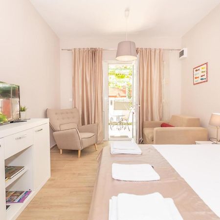 Ioannis Apartments 蒂瓦特 外观 照片