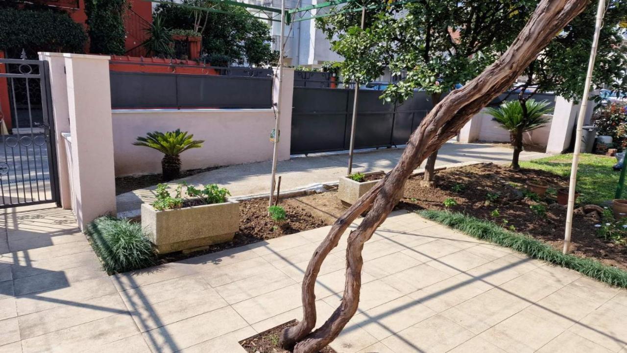 Ioannis Apartments 蒂瓦特 外观 照片